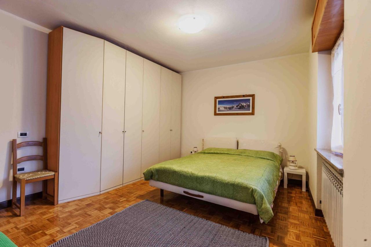 Casa Alpina - Appartamento Aosta Esterno foto